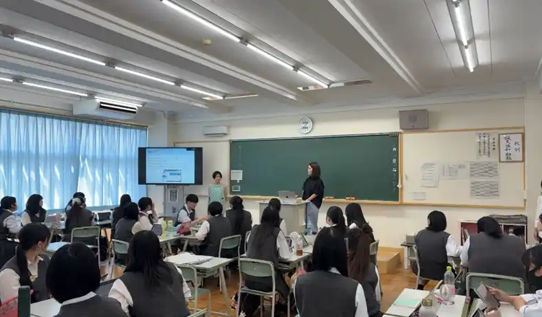 スーパーデリバリー、大成女子高校と産学連携で環境問題に関する出張授業プログラムを開始