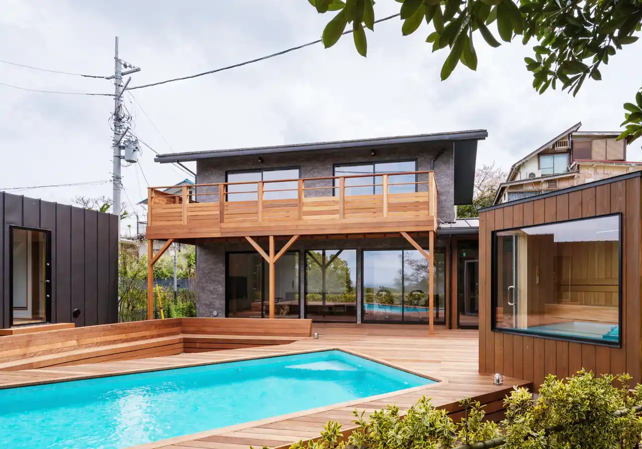 9STAY株式会社、千葉県富津市の一棟貸し別荘「海と森と宿 mina-to」の運営受託を開始