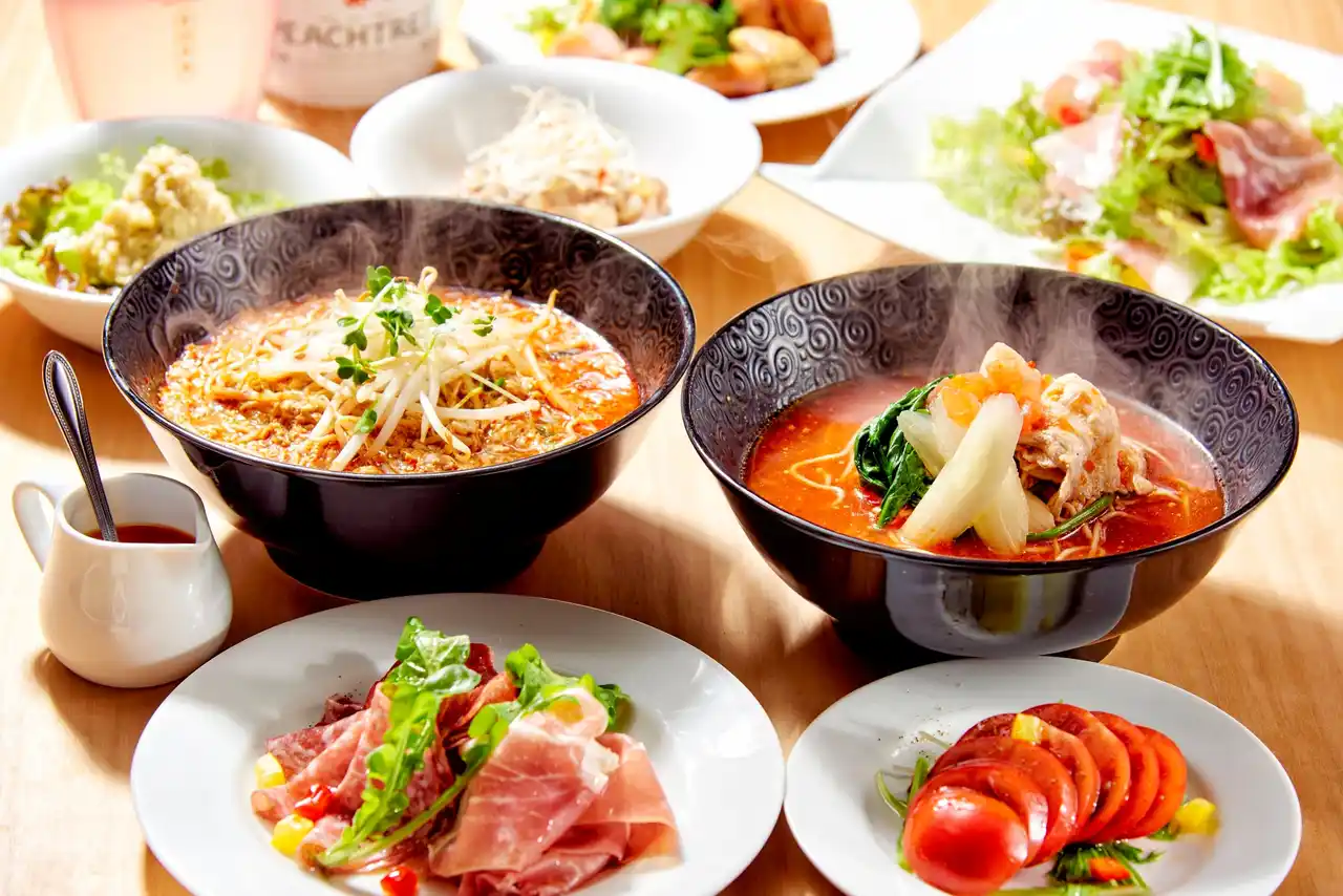 【株式会社三味】 【大反響につき継続決定】福岡発祥の元祖トマトラーメン三味(333)10周年感謝祭、人気ラーメン3種「税込390円」が年末まで延長！