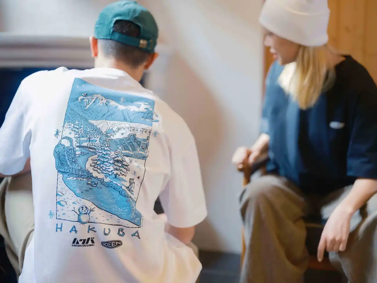 ＜初コラボレーション＞白馬村公式ブランド《HAKUBAORIGINAL》とアウトドア・フットウェアブランド＜KEEN（キーン）＞コラボレーションTシャツを2025年12月19日（金）発売
