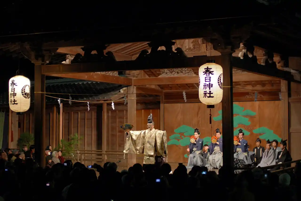 【丹波篠山市】 新年の始まりを告げる　元朝能「翁（おきな）」