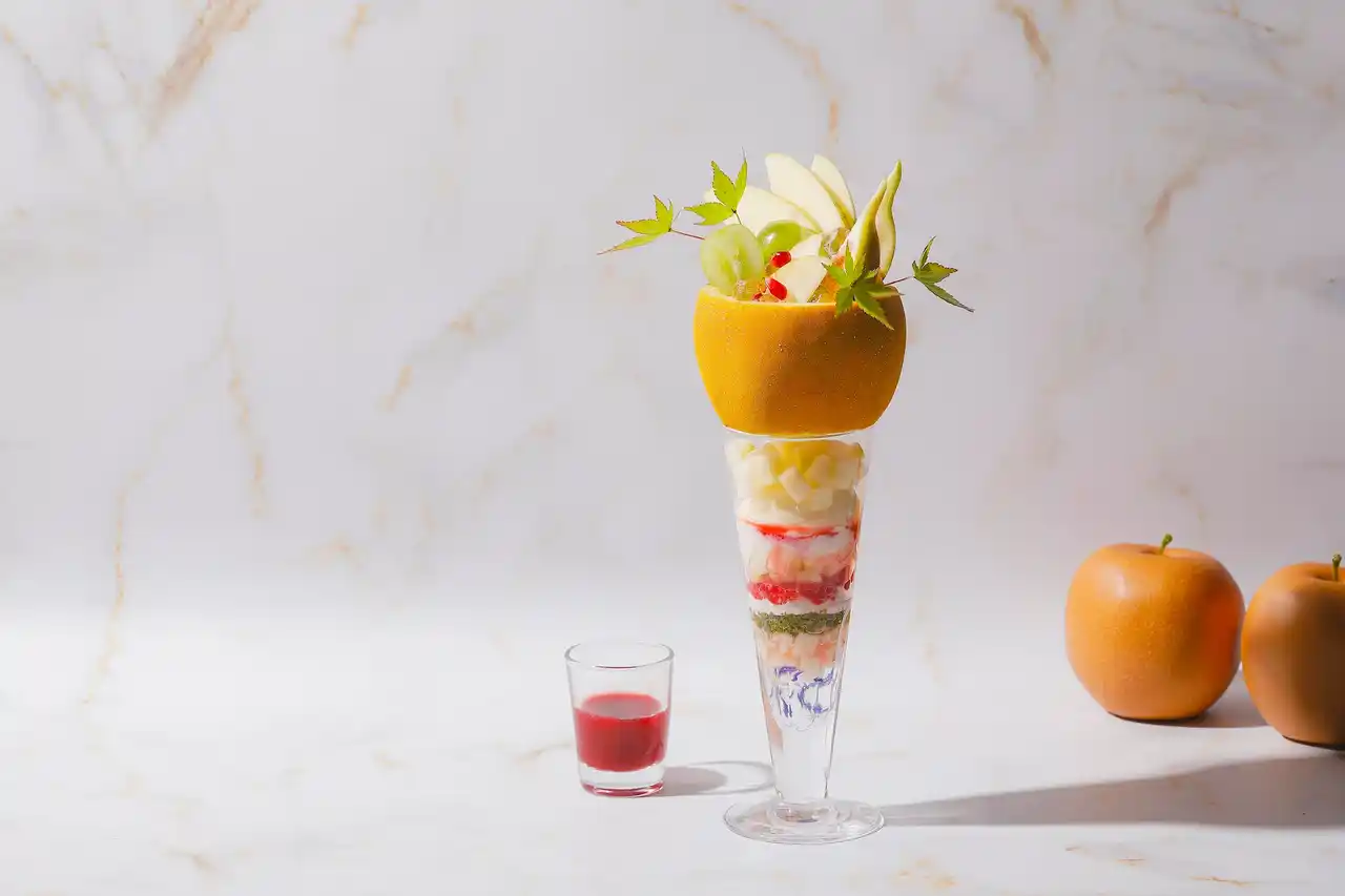 琵琶湖マリオットホテル　滋賀県の果実を味わう爽やかなパフェ「Pale Parfait～梨をまるごと味わう 涼のしずく～」を発売