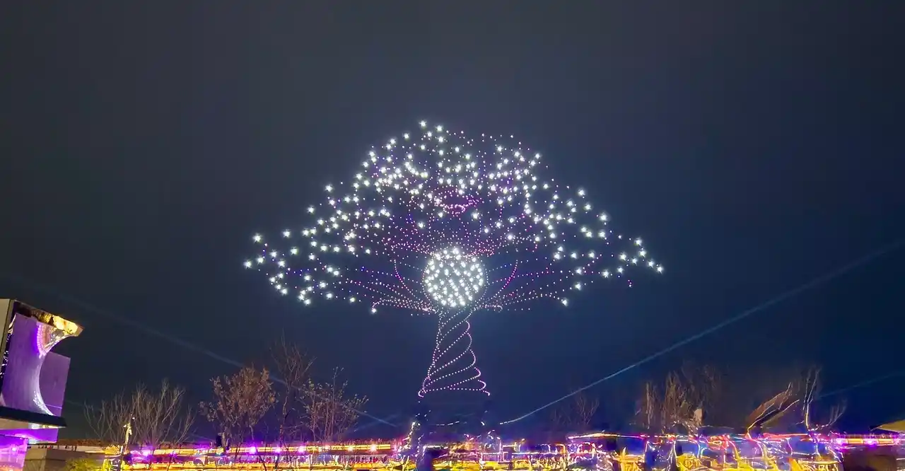 レッドクリフ、大阪・関西万博のドローンショーで七夕特別演出「Flash Wish Tree」を実施！