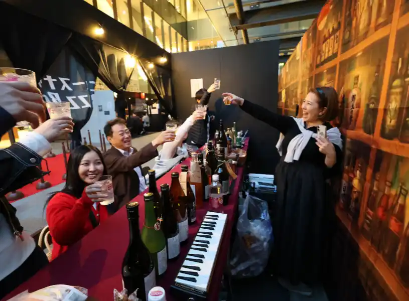 【スナック横丁】 4月開催全日程チケット完売、全国からスナックママ集結！「YOKOCHO WONDERLAND in TOKYO」第1回、大盛況で閉幕