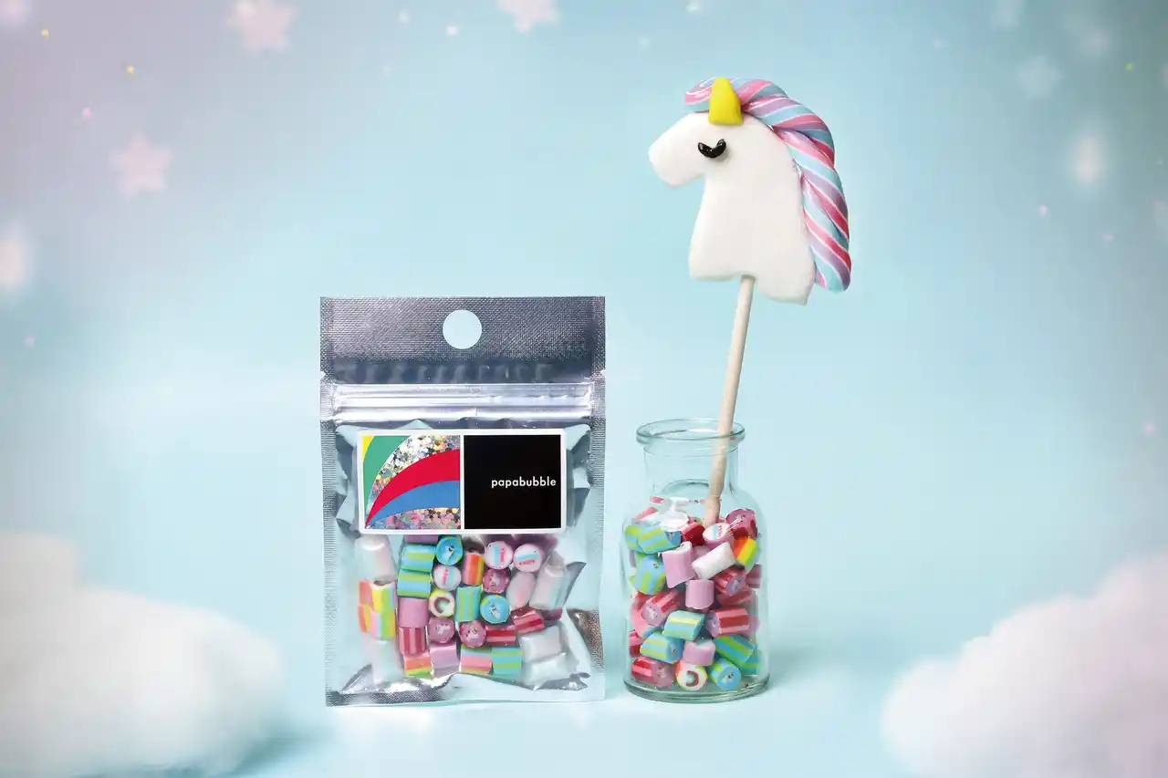 【株式会社PAPABUBBLE JAPAN】 ユニコーンは幸運の象徴？！ドリーミーでかわいいパステルカラーのキャンディ・ロリポップが登場　PAPABUBBLEのユニコーンシリーズ　12月11日より発売