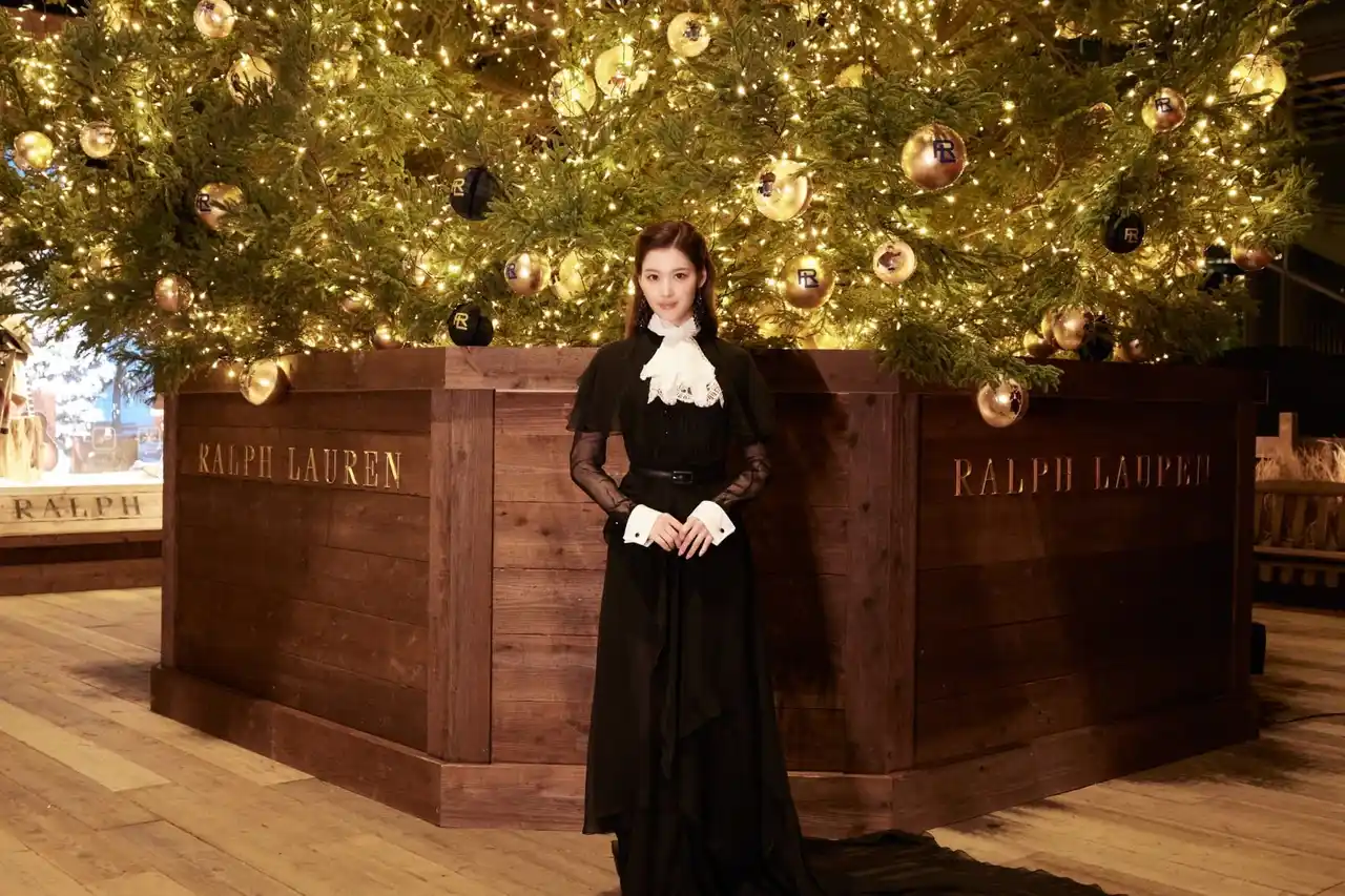 【ラルフ ローレン 合同会社】 ラルフ ローレン、東京ミッドタウンでツリー点灯式を開催