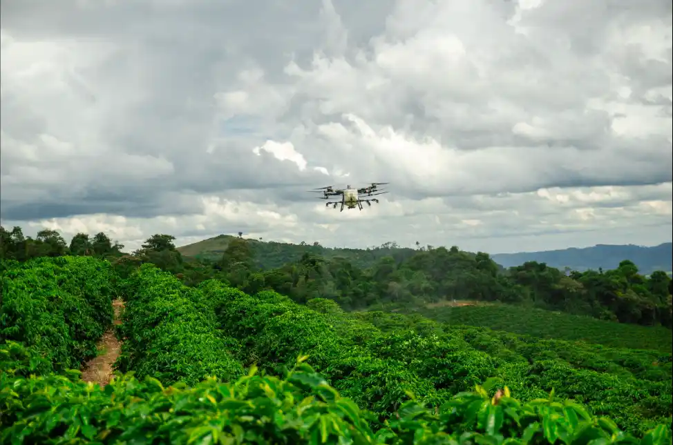 【DJI JAPAN 株式会社】 DJI Agriculture農業用ドローンによる環境への貢献：5,100万トンのCO2削減と4.1億トンの節水を実現
