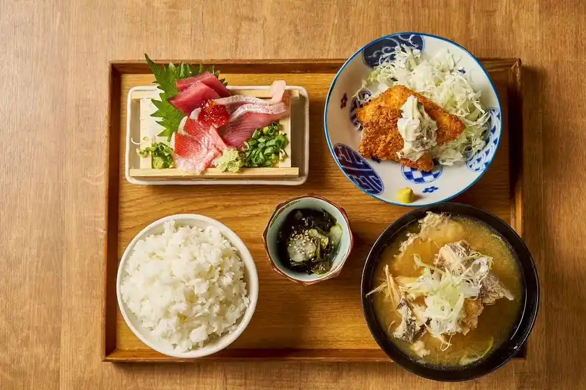 選べる金目鯛おさかな食堂定食【金目鯛フライ】