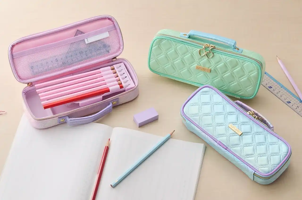 スリム＆収納力抜群の「トップライナー」シリーズに可愛いキルティング柄が登場！「トップライナーペンケース（キルティング）」を10月下旬に発売