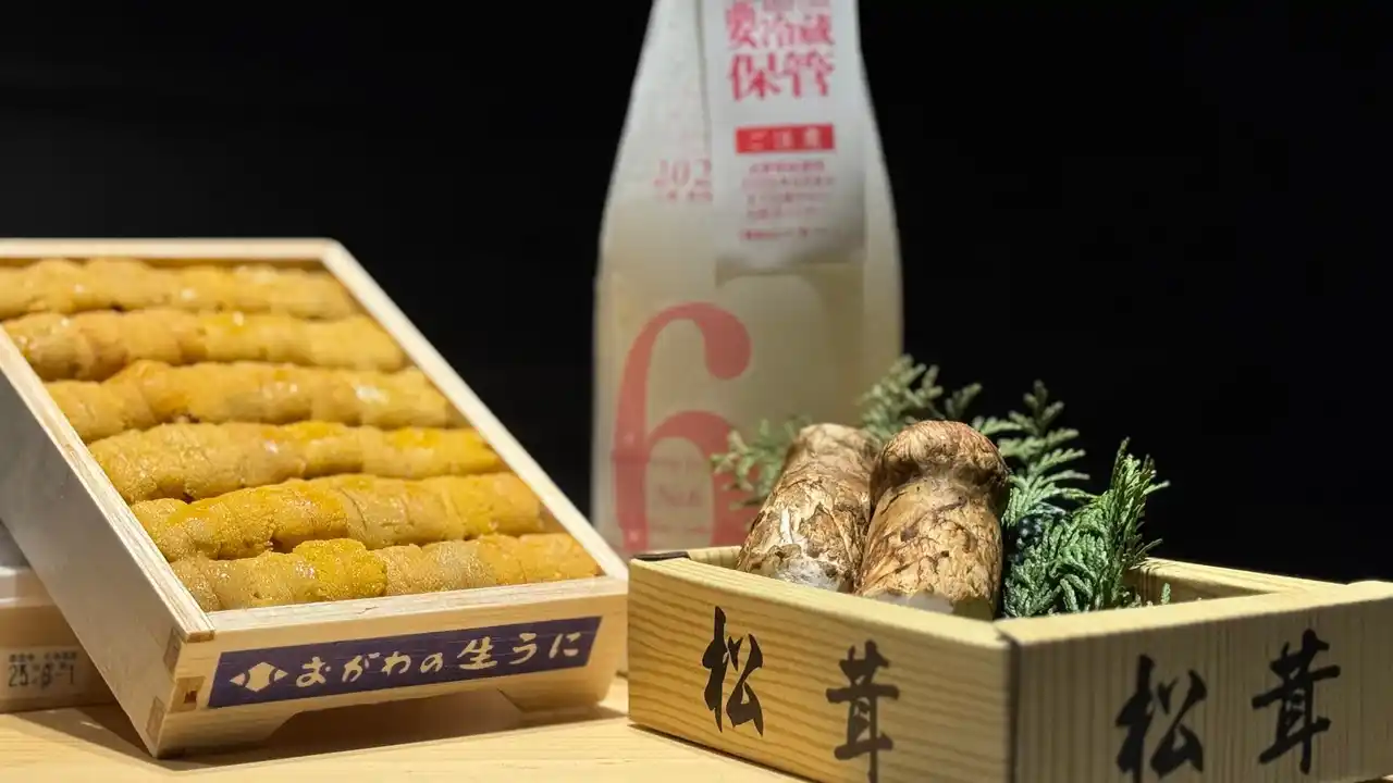 【9月限定】松茸・生雲丹・九絵を使った秋の特別料理を〈鮨あさひ/鮨無垢〉にて提供開始｜旬の高級食材を贅沢に味わう月替わり特別コース