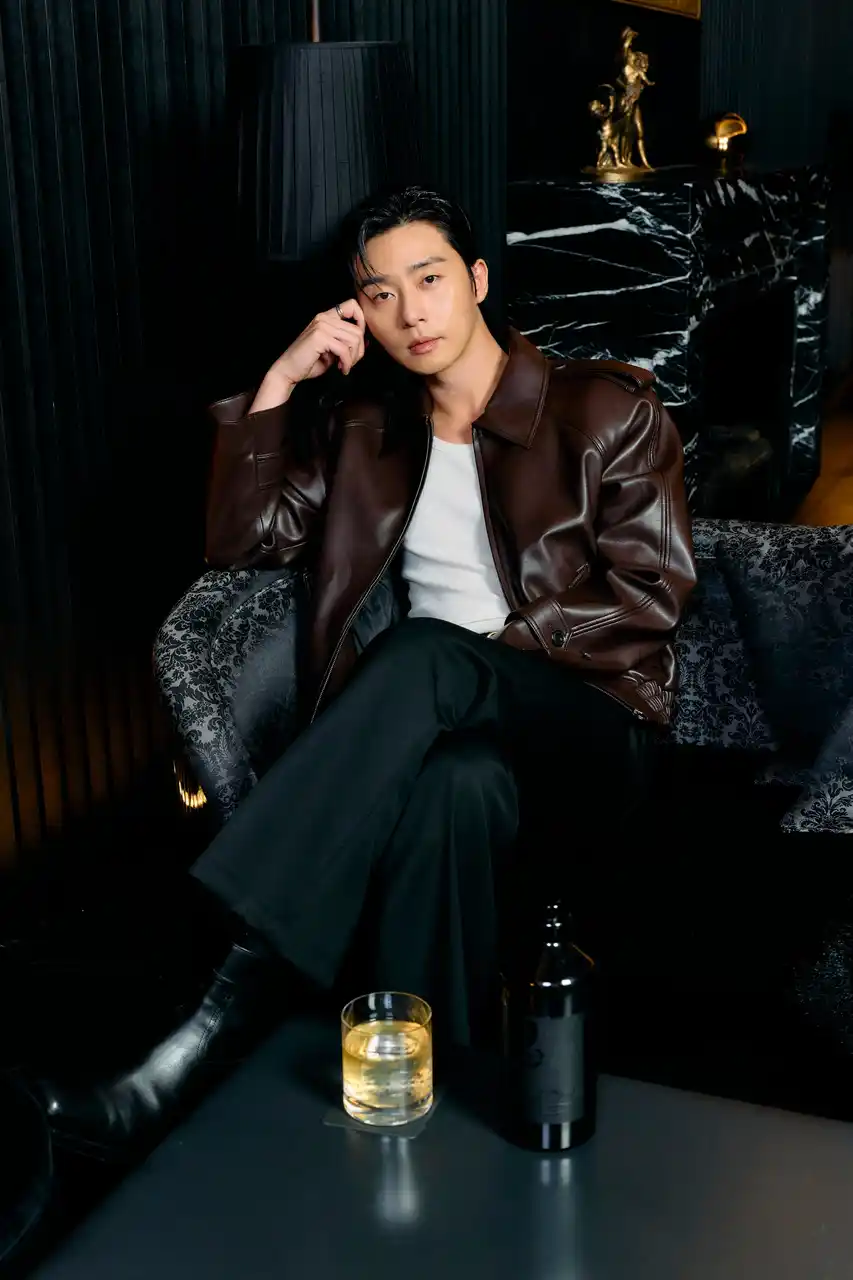 【株式会社STARBASE】 パク・ソジュンがアンバサダーを務めるウイスキー「26 Twenty-Six 【2025 Edition】」が発売開始。スペシャルなイベントも開催。