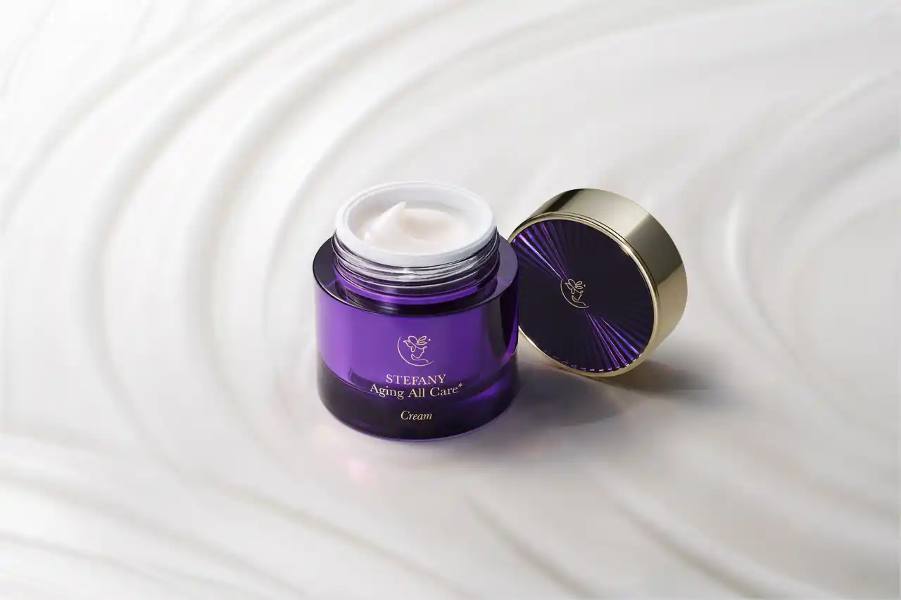 日本初※！2つの有効成分をW配合したオールインワン誕生