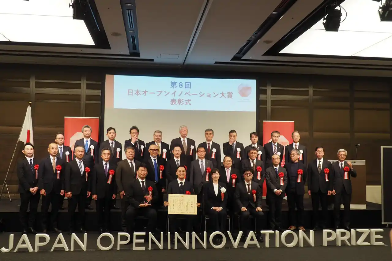 【内閣総理大臣賞受賞】マウスピース型人工喉頭「Voice Retriever」プロジェクトが第8回日本オープンイノベーション大賞・内閣総理大臣賞を受賞