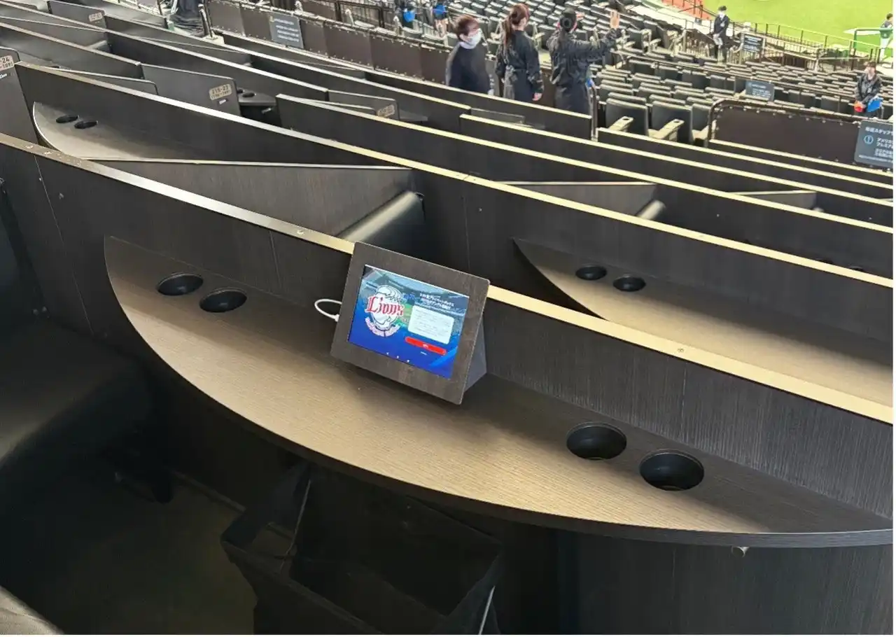 CES 2026 イノベーションアワード受賞技術の「SwipeVideo Live」が西武ライオンズ本拠地ベルーナドームに導入決定