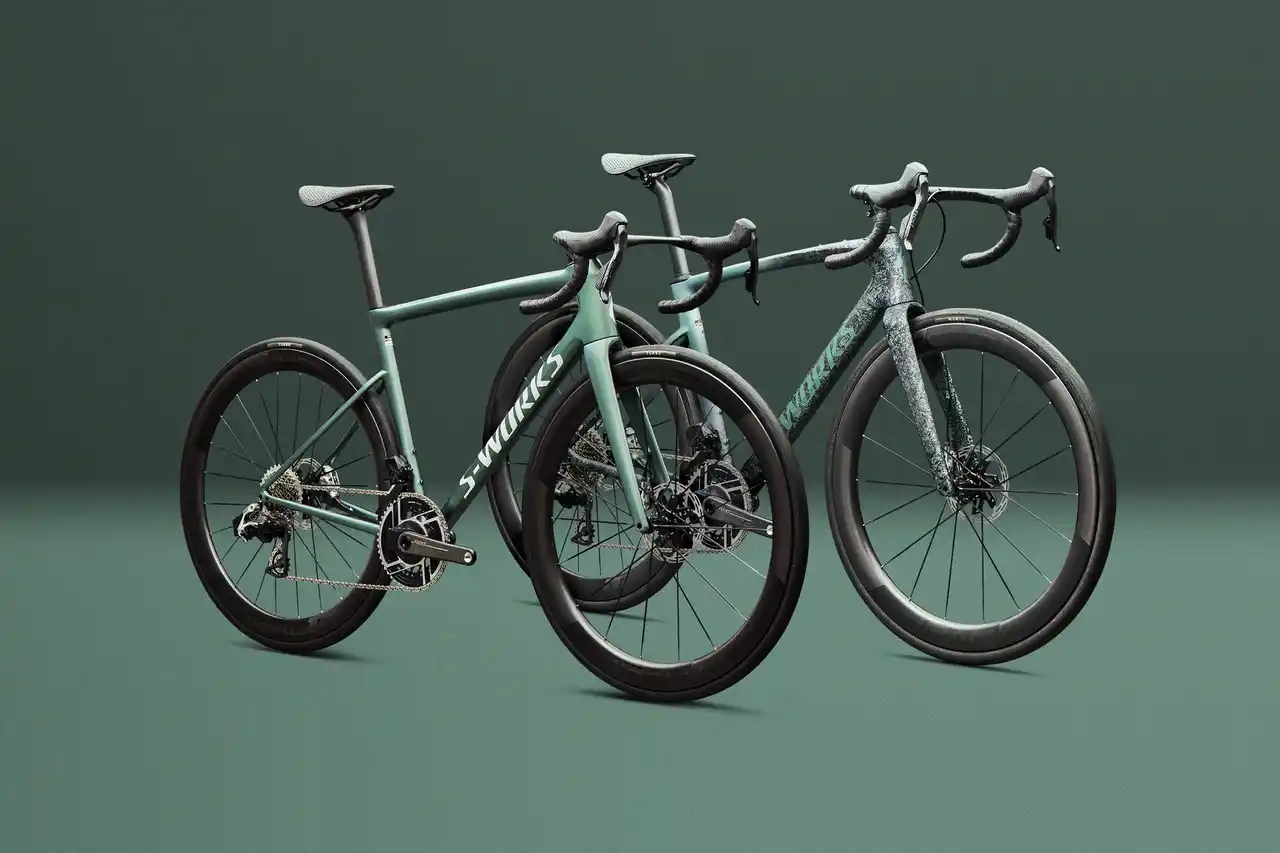 【スペシャライズド】 新型 Roval Rapide CLX III を搭載した S-Works Tarmac SL8 と S-Works Roubaix SL8 の完成車、ついに登場
