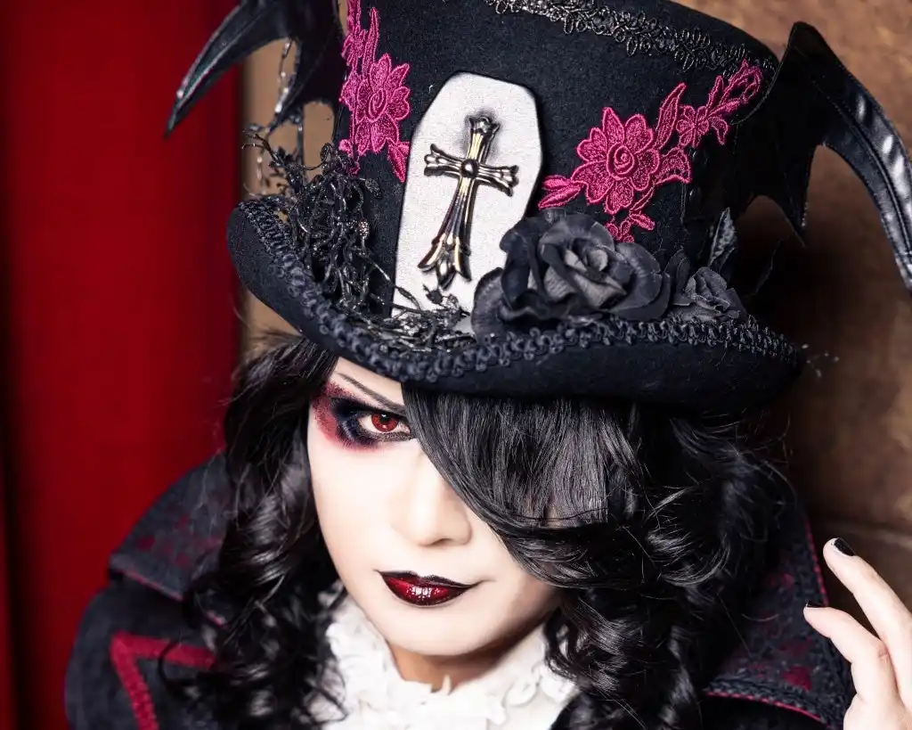 「ハイカロリー上等！欲望のままに食せよ！」 と魔界からの囁きが…銀座レストラン 『ヴァンパイアカフェ』に「魔夏のギルティ―メニュー」 登場！