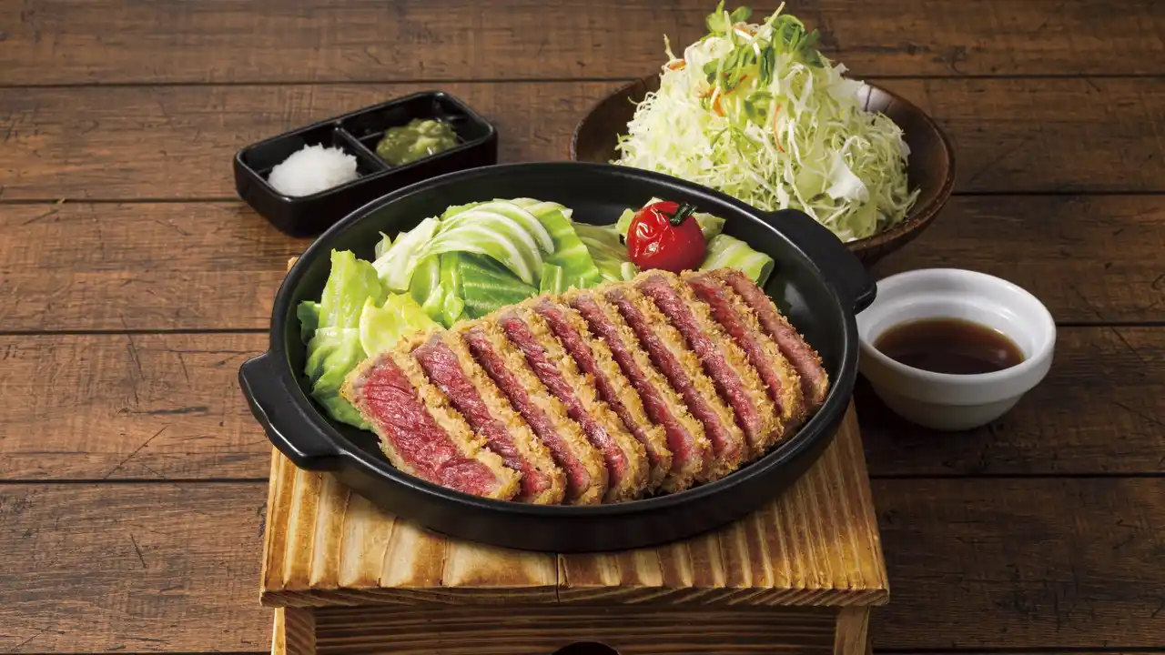 【株式会社アールディーシー】 【期間限定】とろける旨味と上質の極み。数量限定で「黒毛和牛かつ」を2026年2月4日（水）から「かつ敏」で販売いたします！