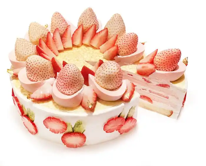 【株式会社ファイブフォックス】 カフェコムサは毎月3日が「ミルクレープの日」！1月は新年を祝う「紅白いちごのミルクレープ」が登場