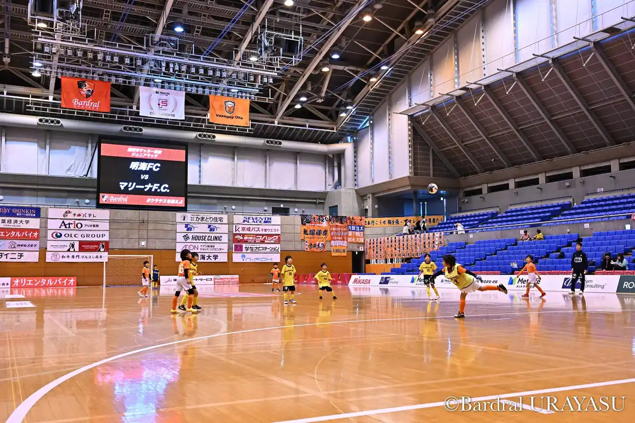 【バルドラール浦安】 【ホームタウン活動】ウォーキングひろばと浦安市サッカー協会4種委員会加盟のジュニアサッカークラブの前座試合を実施しました。