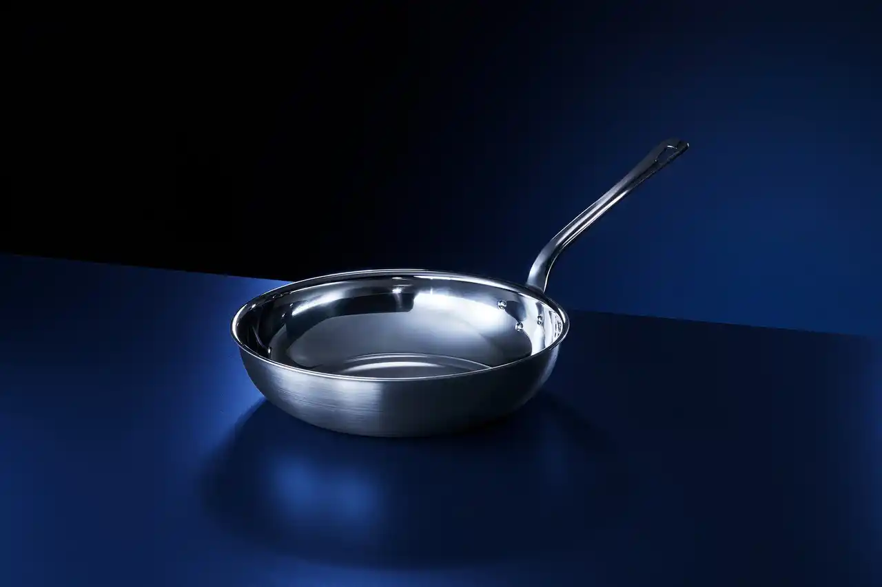 【株式会社ジェネレーションパス】 【開始15分で目標達成】燕三条製“20年使える”ステンレスフライパン、Makuakeにて公開