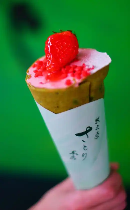 お濃茶いちごクレープ 1,200円(税込)
