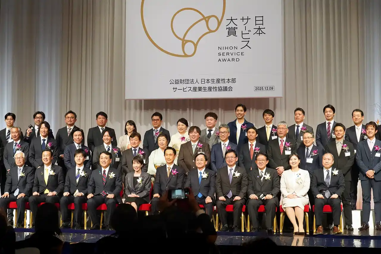 ファストドクター、「第5回 日本サービス大賞」において優秀賞・審査員特別賞をダブル受賞