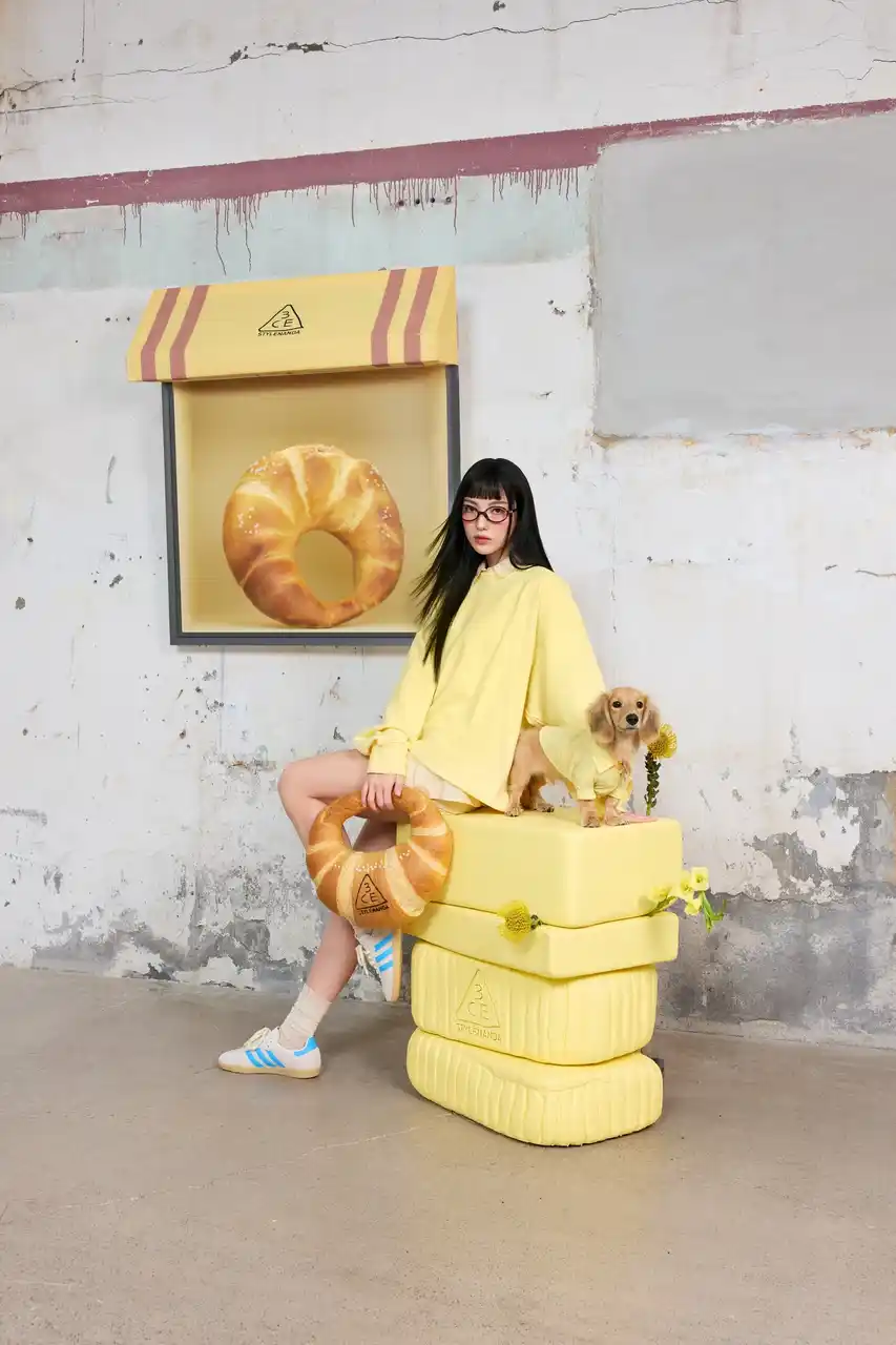 3CEから、焼きたて新発売「ベーカリーコレクション」ふわっと香ばしいブラウンに、ジャムやバターの隠し味。ベーカリーカフェとのスペシャルコラボも開催！数量限定グッズプレゼントも