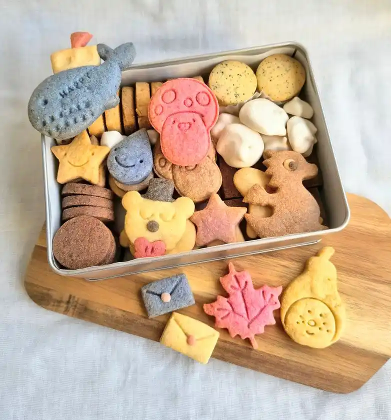 贈呈用クッキー缶のみ