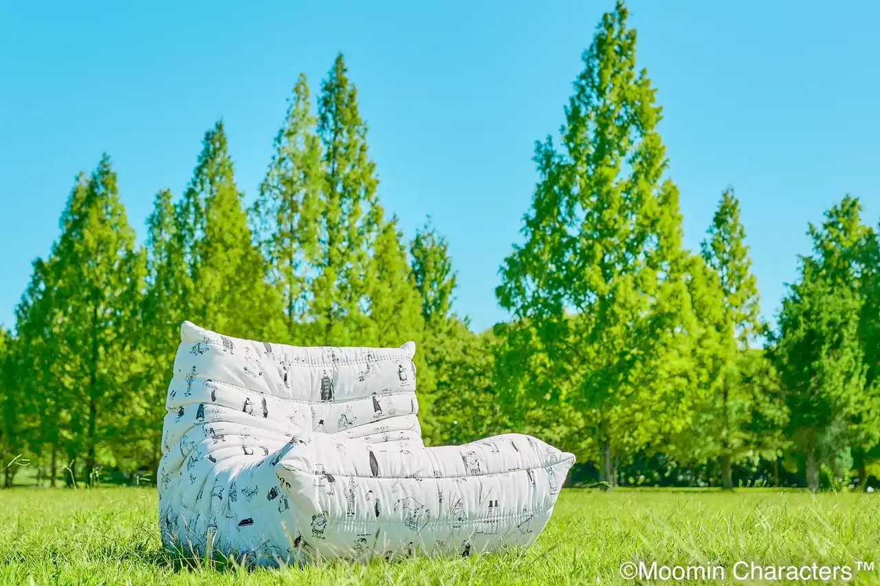 【ムーミン × リーン・ロゼ】貴重なアートを使用したコラボレーションソファが期間限定で発売。