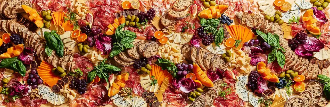 【LAMMAS株式会社】 チーズ＆ワイン専門店LAMMASが提案する「チーズプラッター ケータリングサービス」が本格始動！
