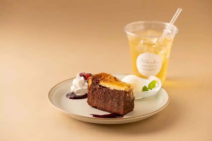 神戸・三宮のハーブ専門店＆カフェ「Herb Laboratory」が8月2日「ハーブの日」にカフェ時間の充実を目指しリニューアル