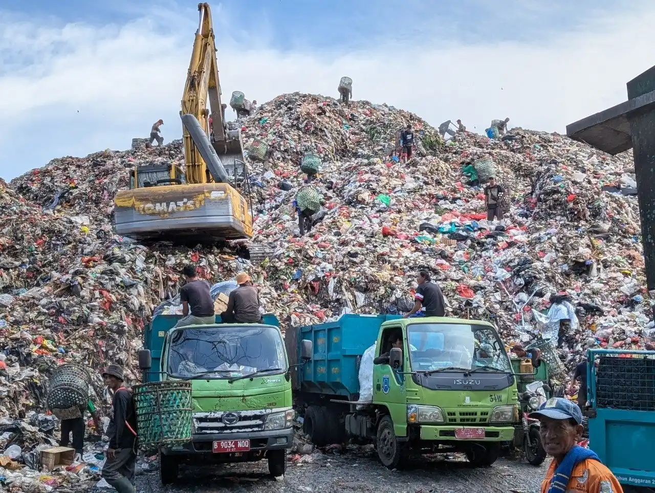 【公益社団法人アジア協会アジア友の会】 【寄付お願い】地球の海洋プラスチック汚染を減らし、インドネシアの楽園バリでごみを資源として循環させるため、住民の力で環境教育センターを整備します