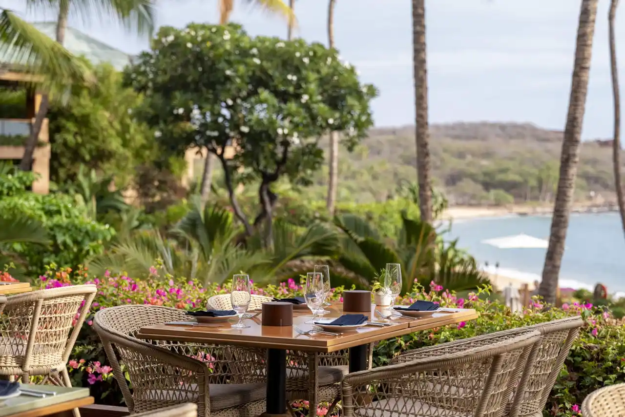 【フォーシーズンズ リゾート ラナイ】島の恵みを活かした本格イタリアン「オステリア・モッツァ・ラナイ」が全面改装を経てグランドオープン