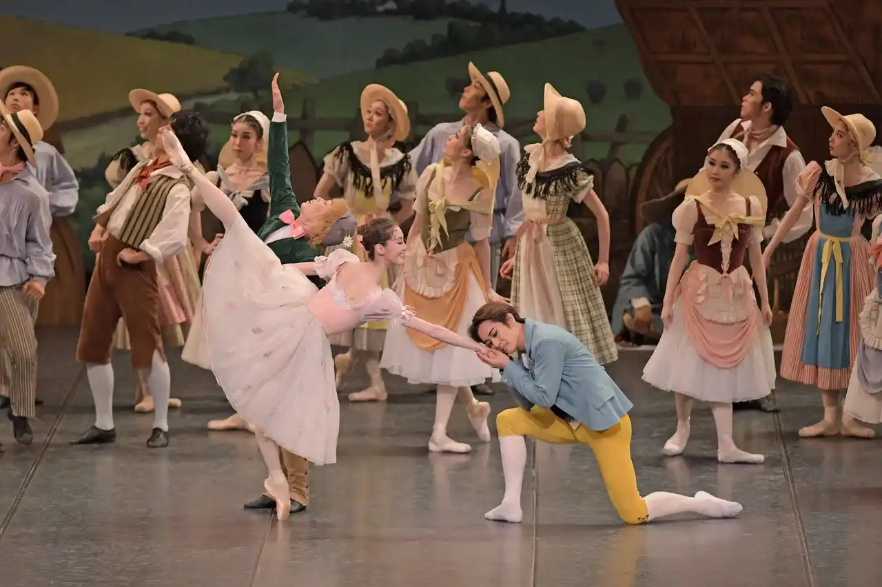 子ども無料席（同伴大人半額）やエコノミー席で楽しくお得にバレエ鑑賞デビュー！　イギリス生まれの極上コメディ『リーズの結婚』（F.アシュトン振付）／６月・文京シビックホール ／ 牧阿佐美バレヱ団