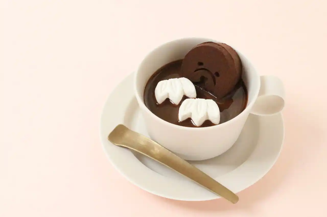 【亀屋良長株式会社】 豊かな味わいと心温まるデザインが共存する、新たなバレンタインデーの楽しみ。100年以上前の木型を用いたホットココアなどを発売。