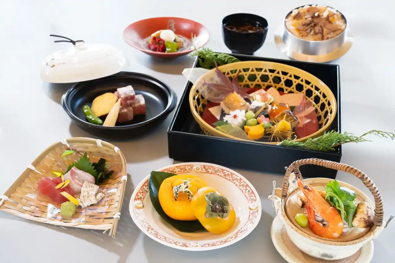［神戸］【シーサイドホテル舞子ビラ神戸】日本料理「有栖川」 兵庫県産牛陶板焼き・松茸御飯釜炊きなど、秋の味覚を楽しむ季節限定メニューのご案内