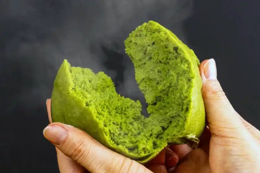なんば駅前にオーガニック抹茶がテーマの新店を7/15(火)オープンふわもち食感がたまらない 新・食べ歩きグルメが登場