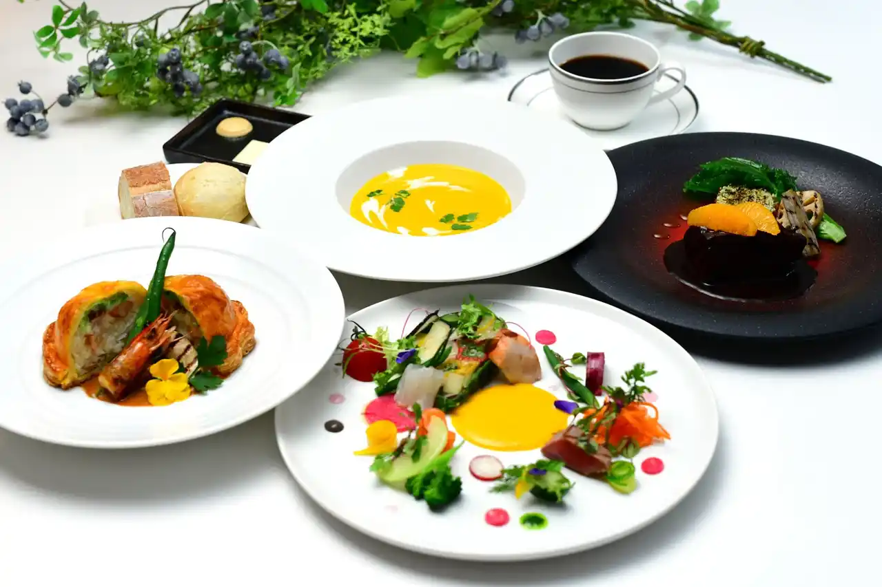【信和グループ】 前菜が主役？ 30種以上の旬野菜を味わう、北新地「アントレーズ」のフレンチランチ