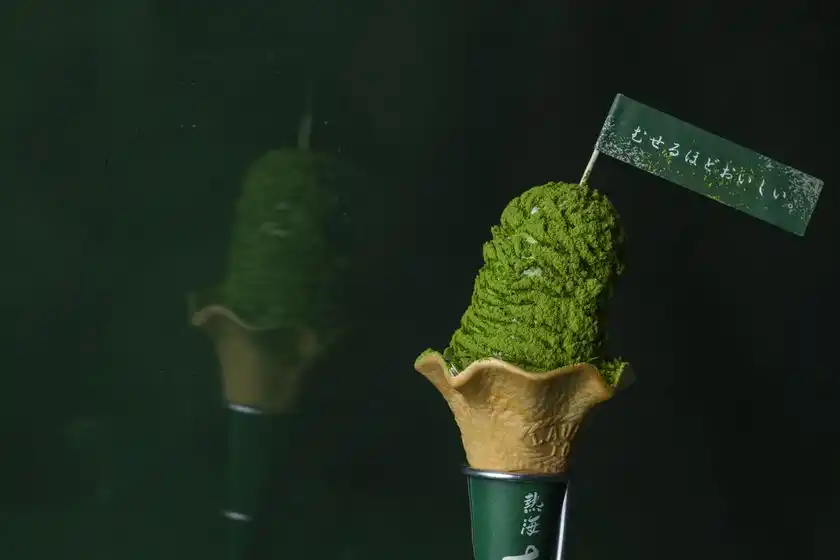 圧倒的な濃さ！“むせるほど美味しい”お濃茶モンブランソフト