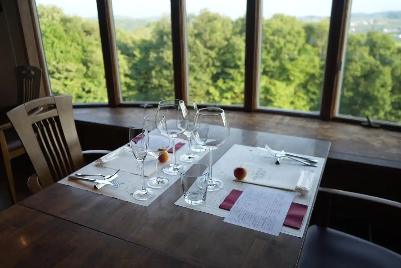 【株式会社サンクゼール】 【イベント報告】食卓が一層豊かになる感動体験「シーズナルテーブル～素材ときめくペアリング～」初開催