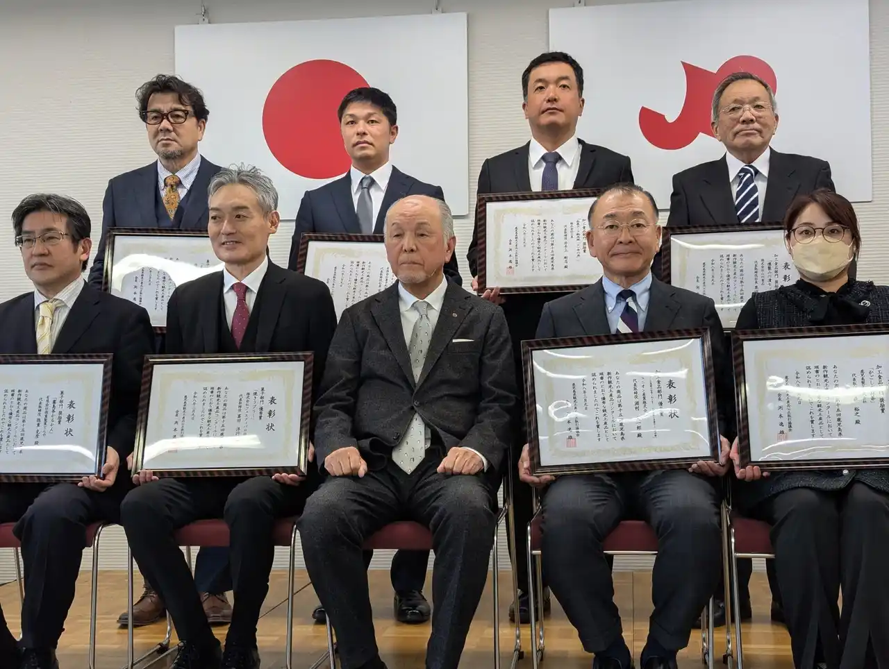 【加工食品部門優秀賞】鹿児島県新作観光土産品コンクールで受賞『六白黒豚と手業だし 丼四撰』― 六白亭通販部