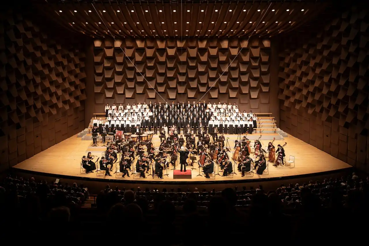 【大阪芸術大学】 【イベントレポート】プロのオーケストラと演奏学科がフェスティバルホールで共演「大阪芸術大学 特別演奏会 2025 ～あなたに贈る特別なコンサート～」を開催