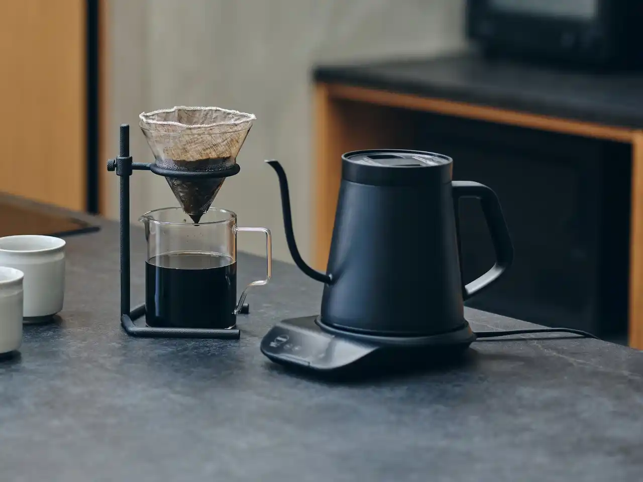 【好みの温度までワンタッチ】シロカ、飲み物を一番おいしい温度で楽しむための「温度調節電気ケトル」を発売！