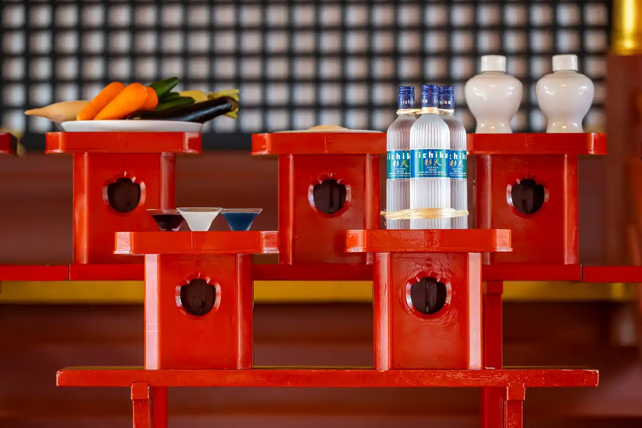 【三和酒類】 御鎮座1300年の宇佐神宮史上初のカクテル奉納「iichiko彩天 祈願奉納祭」