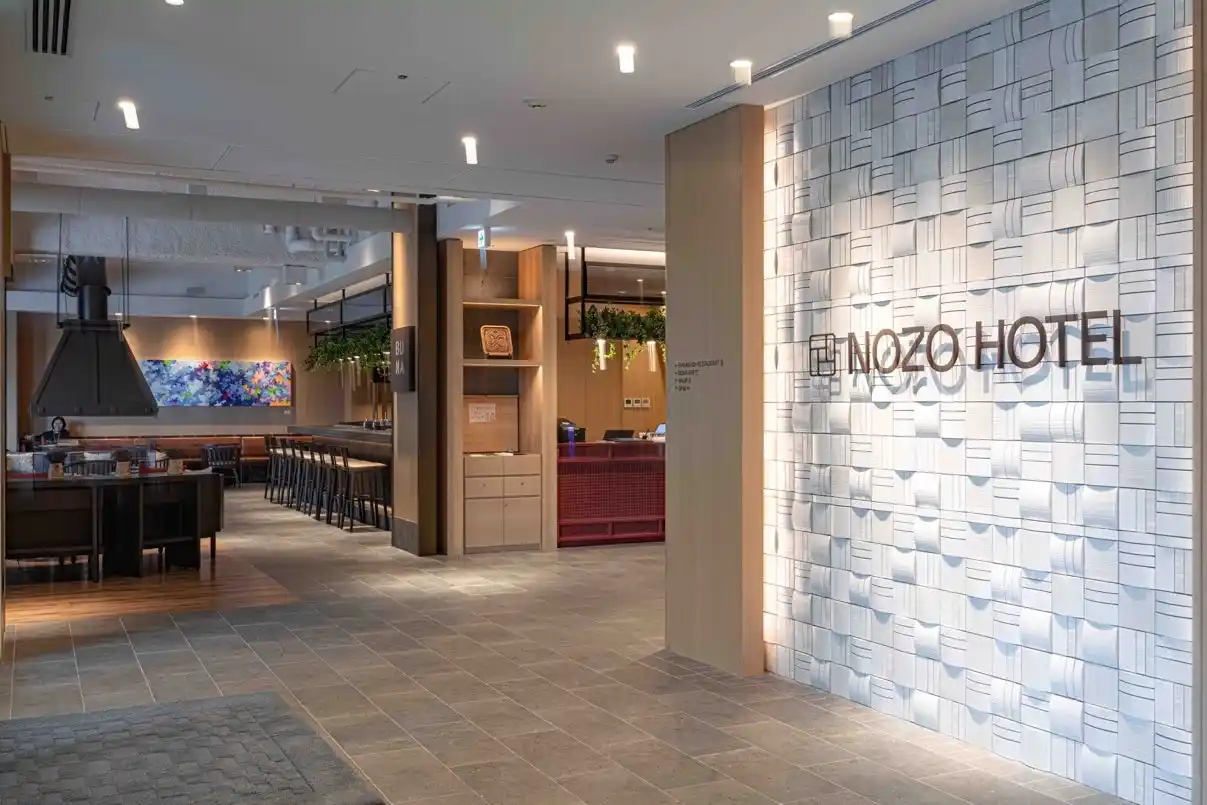 富良野初のインターナショナルホテル「ノゾホテル（Nozo Hotel）」2025年8月1日より、一人旅のお客様向けの宿泊プランを発表