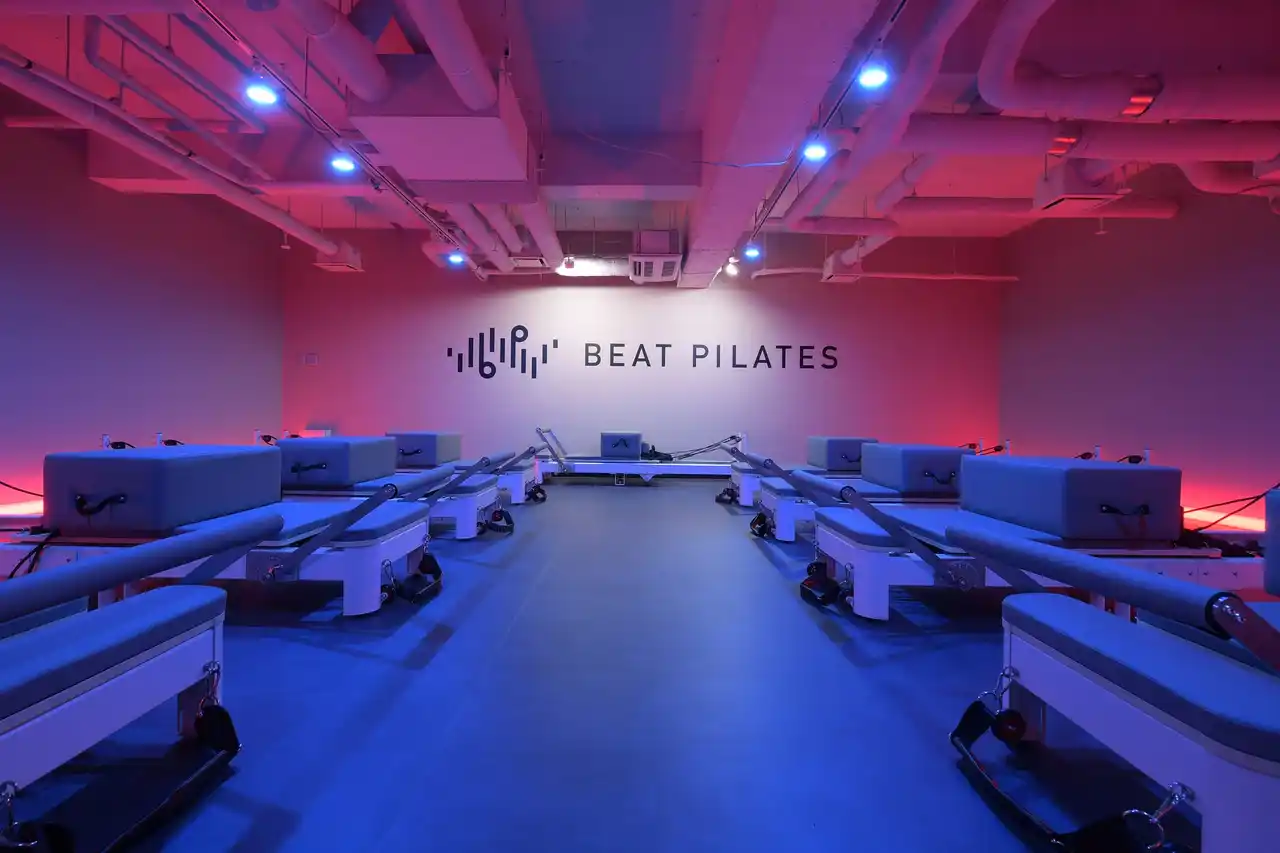【運動を「エンタメ」へ】話題の暗闇系マシンピラティススタジオ 「Beat Pilates」が、愛知県 豊田市に遂に上陸！