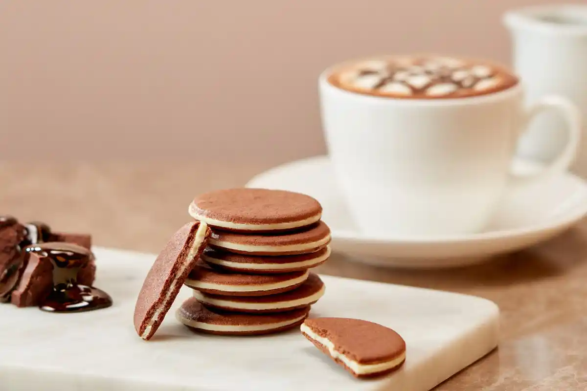 JR東日本おみやげグランプリ受賞の【FiOLATTE】が続々初出店！〔催事〕東京駅スクエアゼロ・大丸札幌で話題のラテスイーツをお届け。