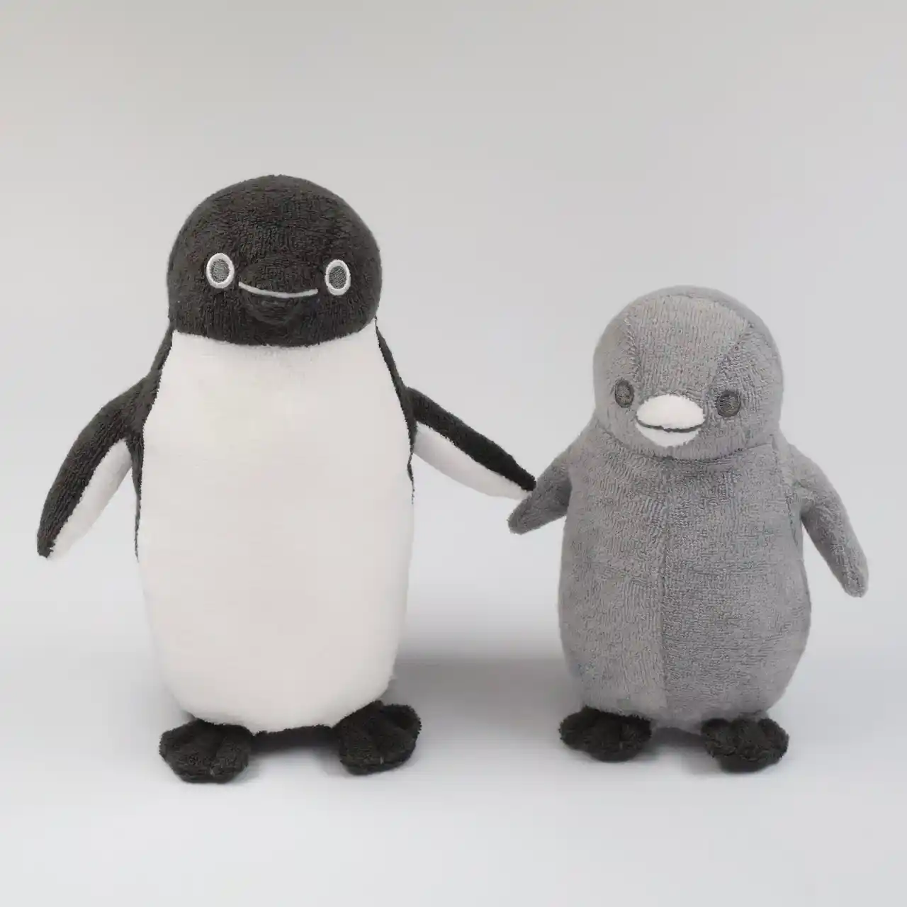 【株式会社JR東日本商事】 Suicaのペンギン ぬいぐるみセット(パイル)を発売します！