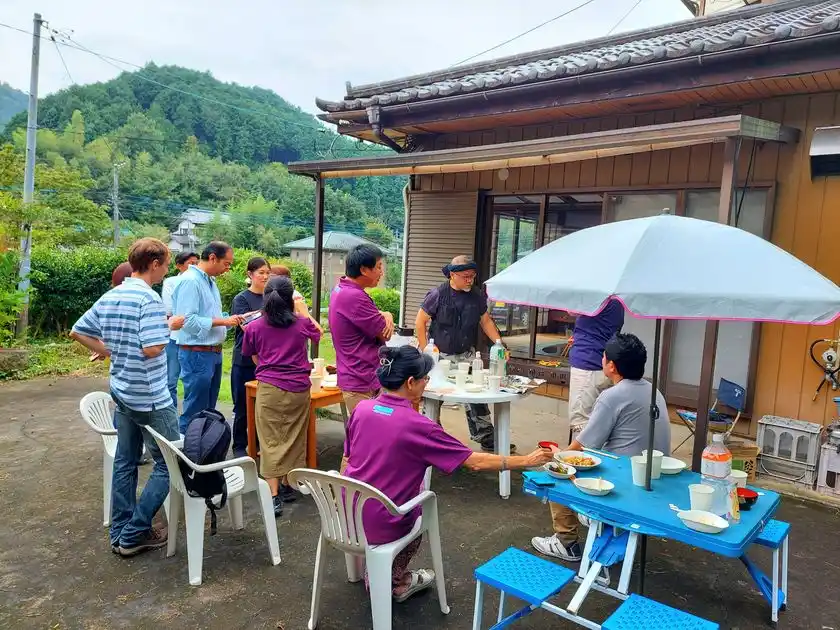 古民家カフェ「はこや」の様子