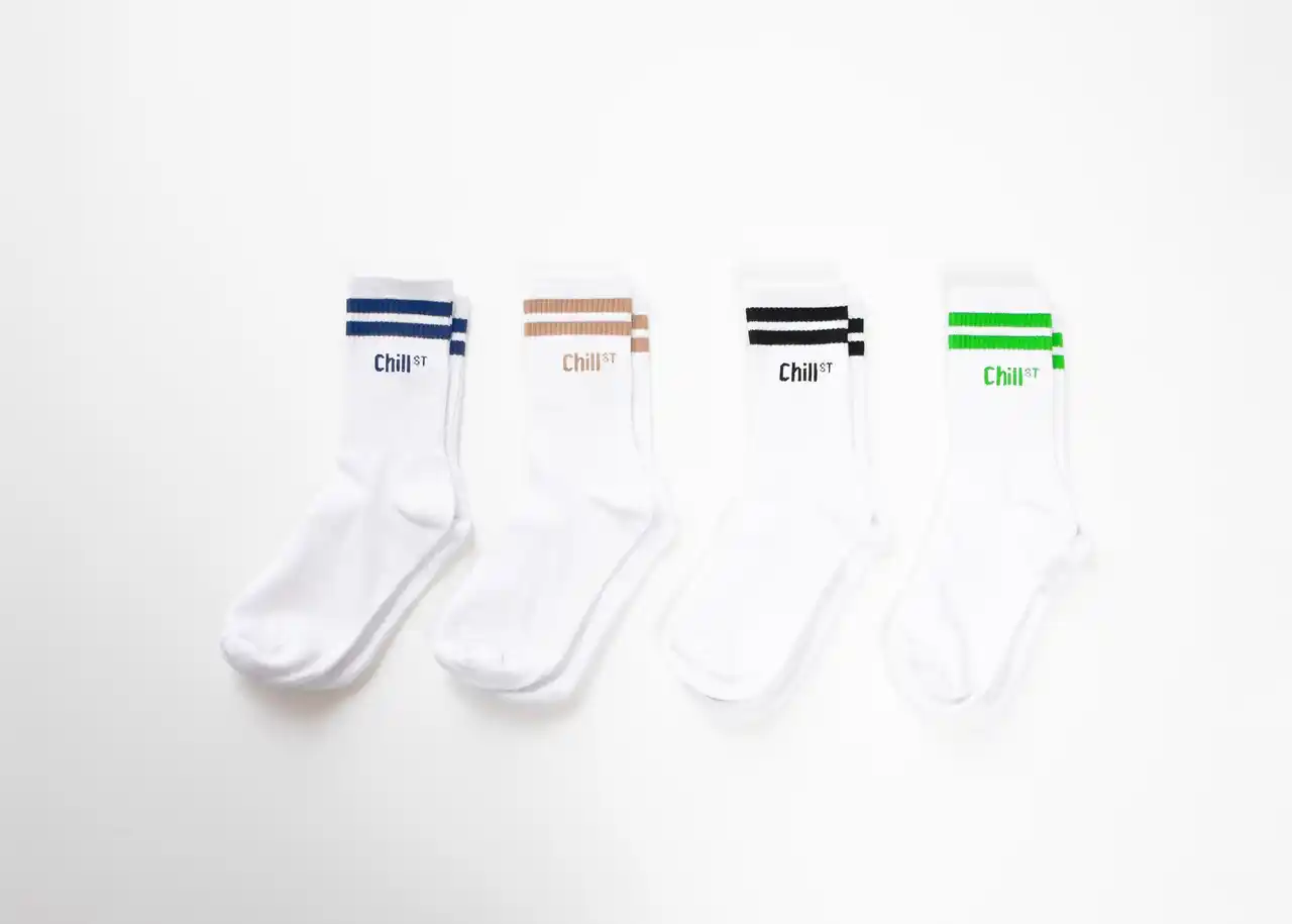 ストリートパジャマブランド「Chill ST」12月19日(金)よりオリジナルラインソックス発売